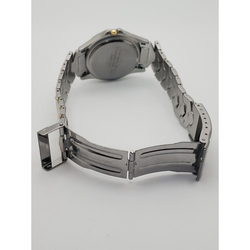 Womens Watch - Picture 12 of 12